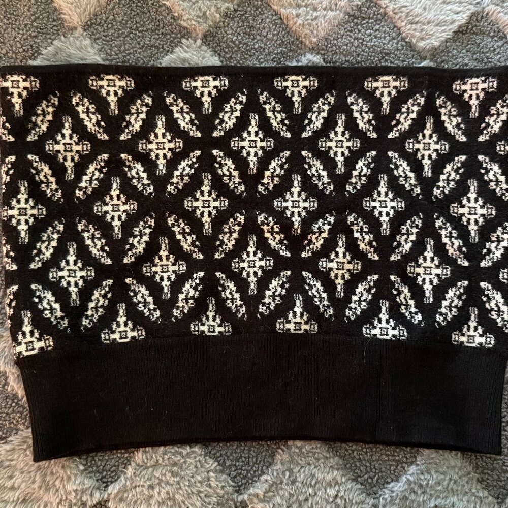 Savvi Gabby Bandeau Patterned Knit Cropped Tube Top (black & white)